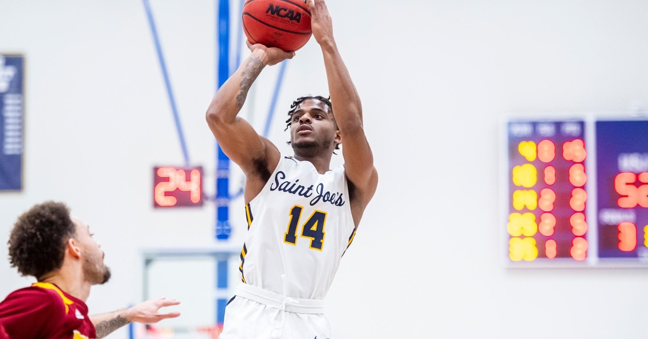 No. 7 Men's Basketball Flies Past Falcons, 80-51