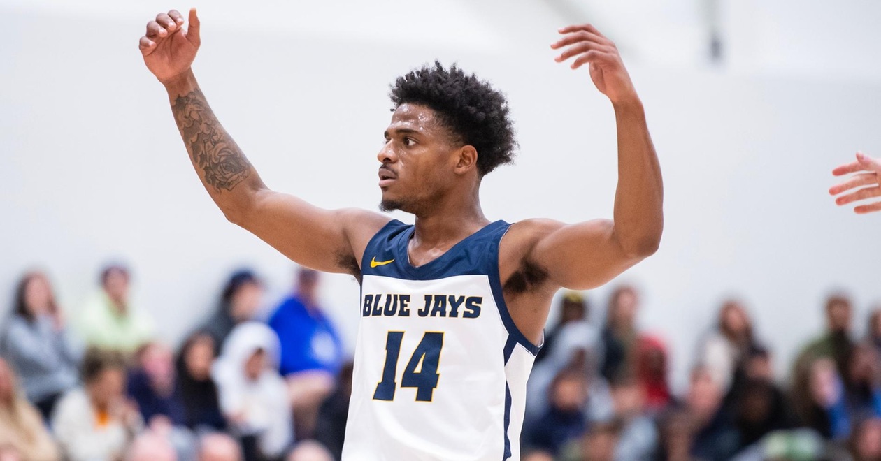 Top-Ranked Men's Basketball Edges Lasell Thursday, 73-66
