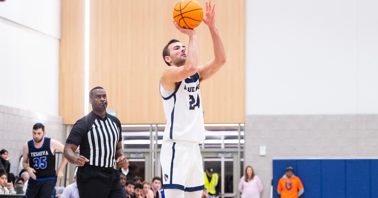 Defense, No. 13 Men's Hoops Earn Statement Win Over No. 3 Wis.-Oshkosh