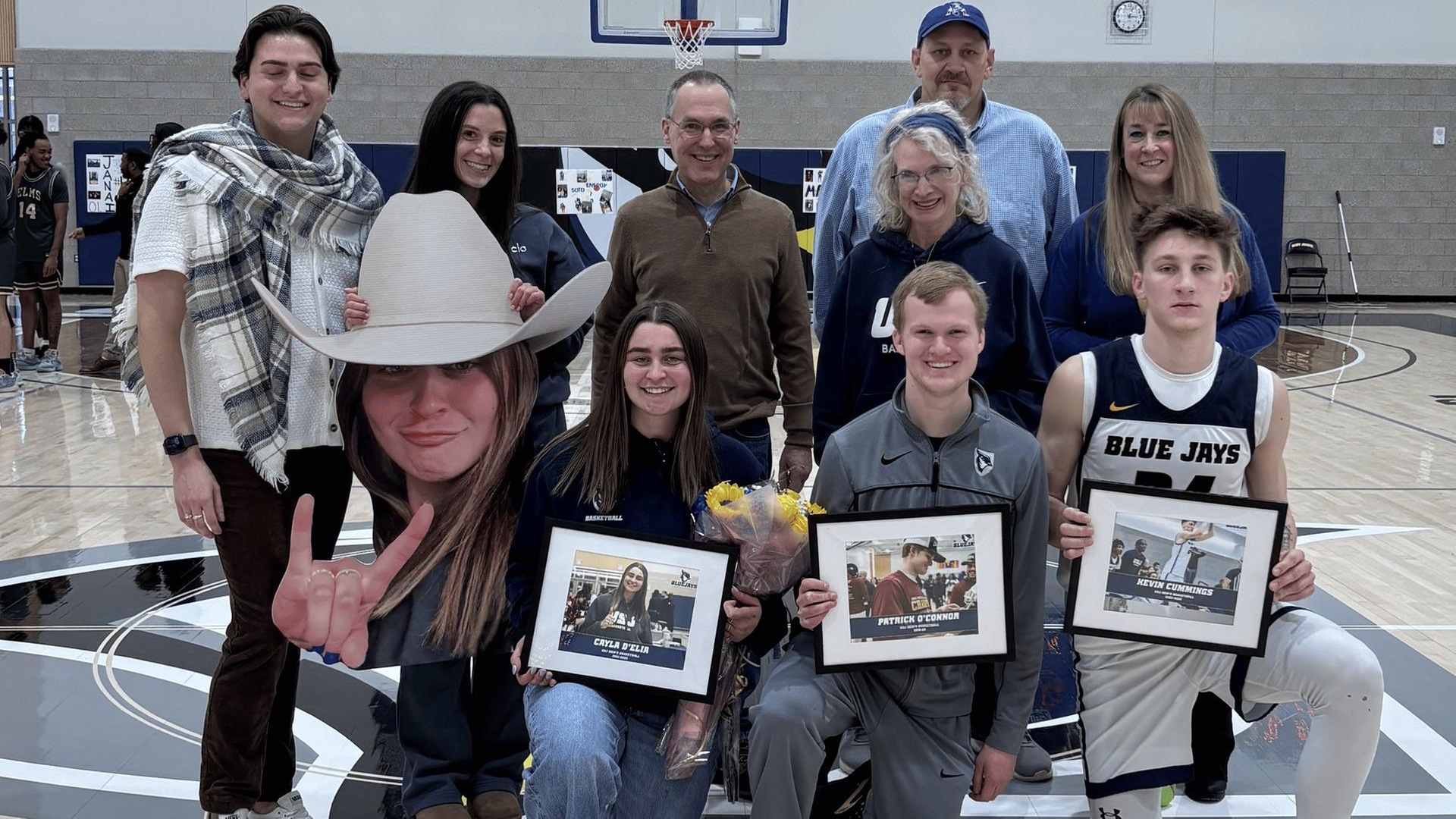 Men's Basketball Takes Down Elms, 84-66, During Senior Day Saturday Afternoon