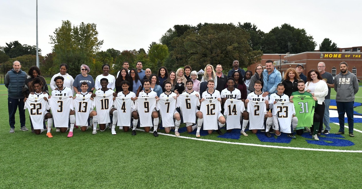 Men's Soccer Sensational In 6-0 Senior Day Shutout Of Fisher