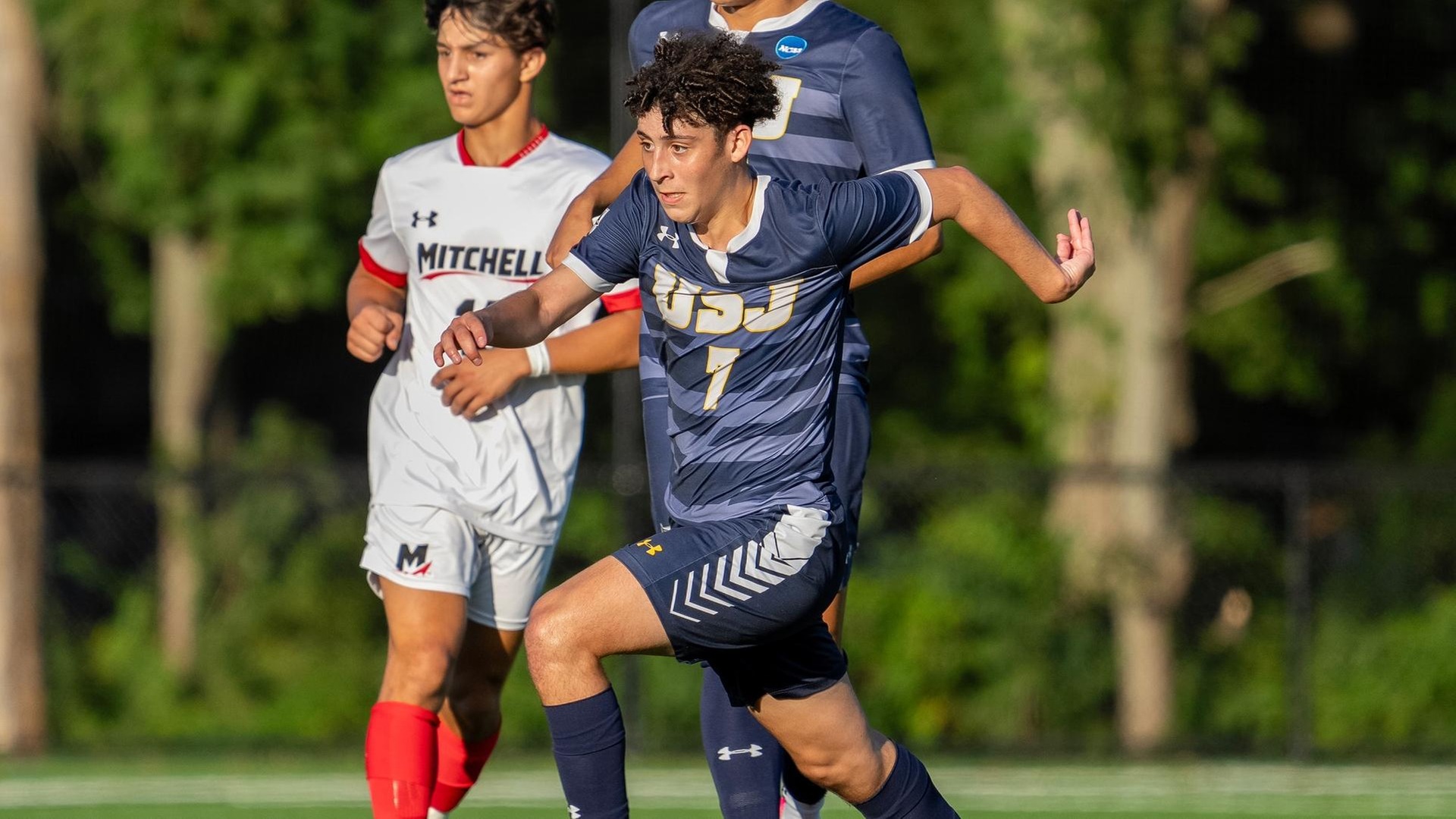 Men's Soccer Tames AMCATS in Regular-Season Finale, 4-0