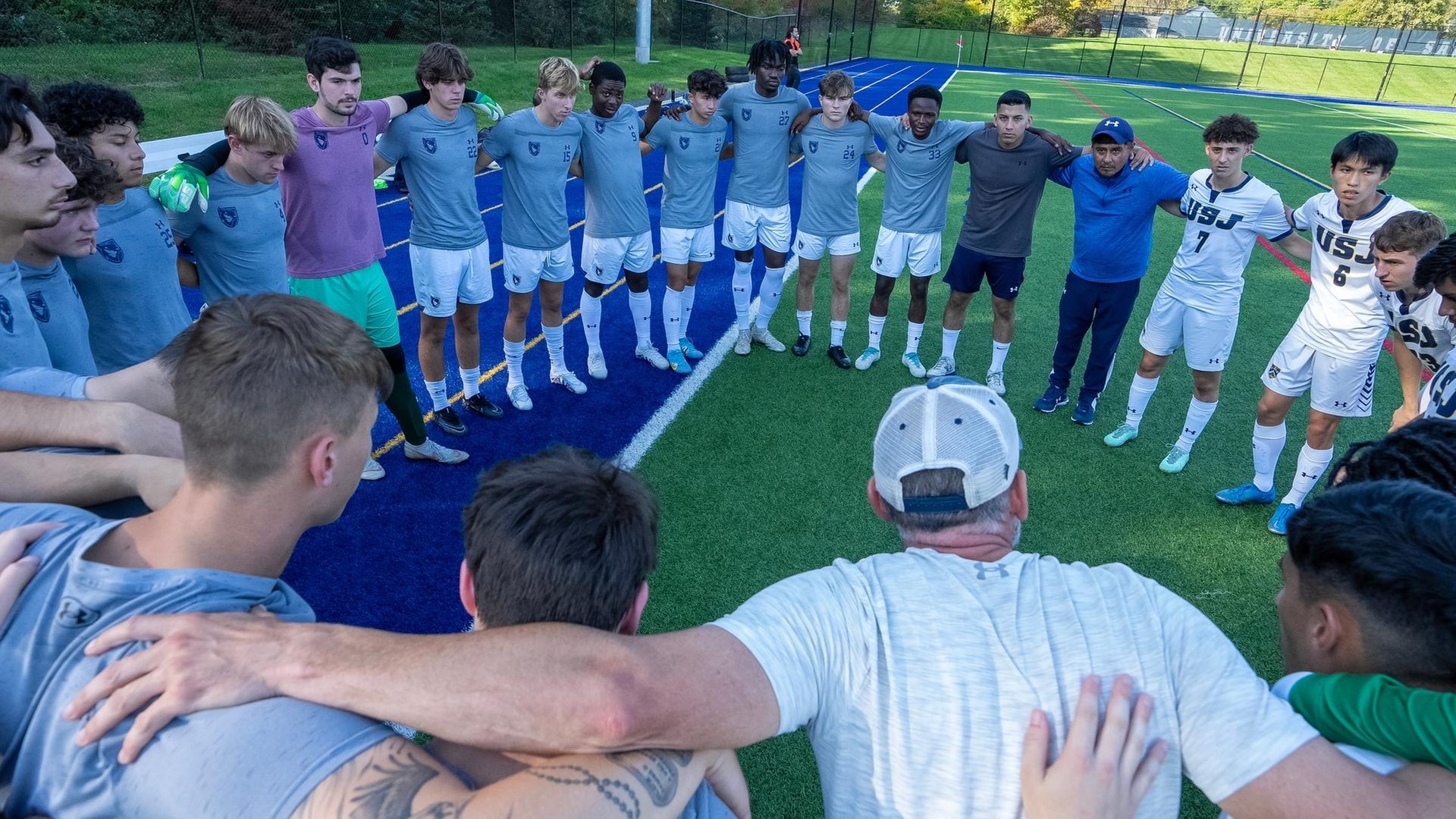 Men's Soccer Falls to JWU in GNAC Semifinals, 1-0