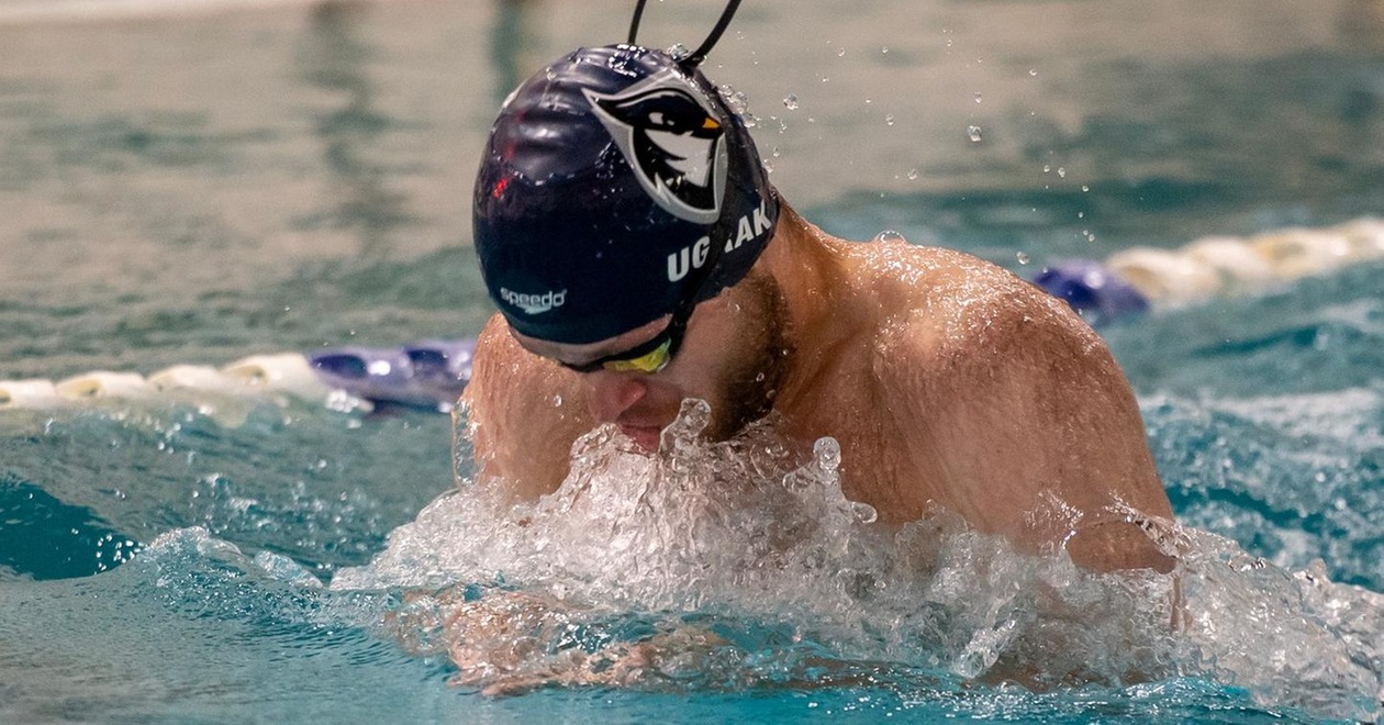 Blue Jays Finish Second At GNAC Championships