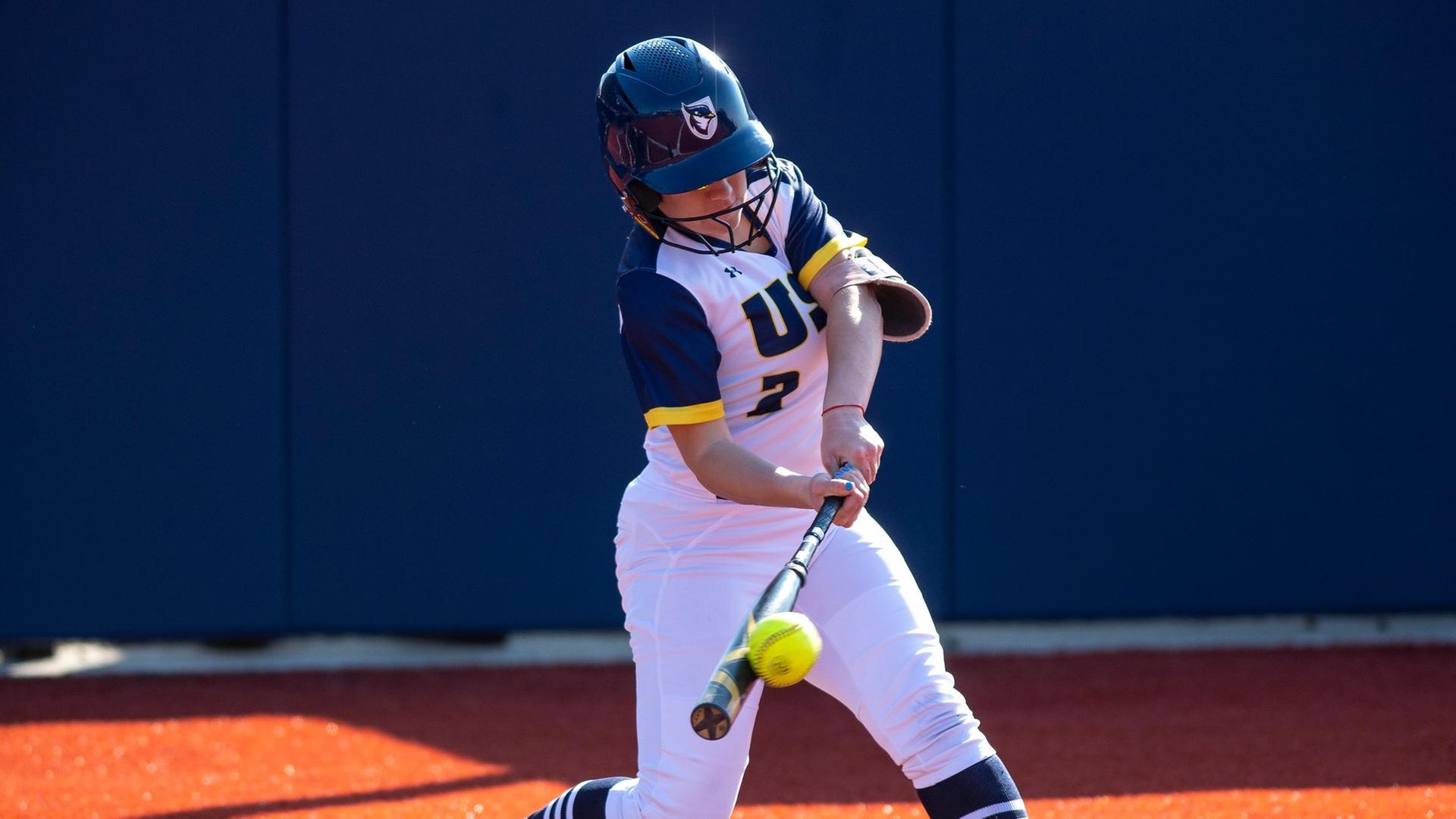 Softball Sweeps Sunday Doubleheader Against Bay Path