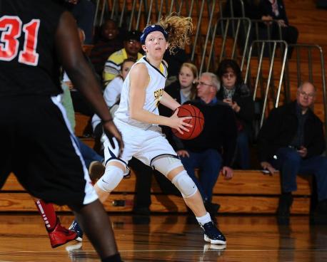 Basketball Earns 69-67 Win over Wentworth