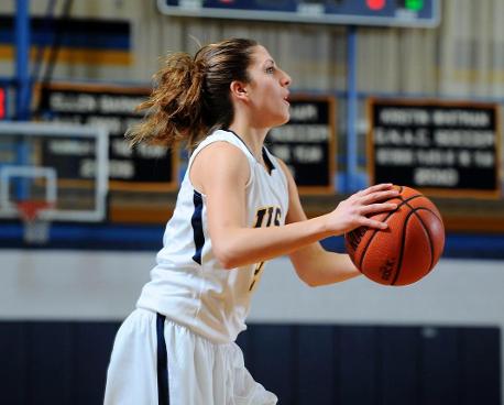 Basketball Nipped at Conn College 74-69