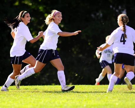 Soccer Bounces Back with 4-0 Win