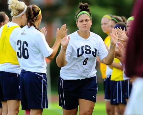 Soccer Beats Norwich 8-1 on Senior Day