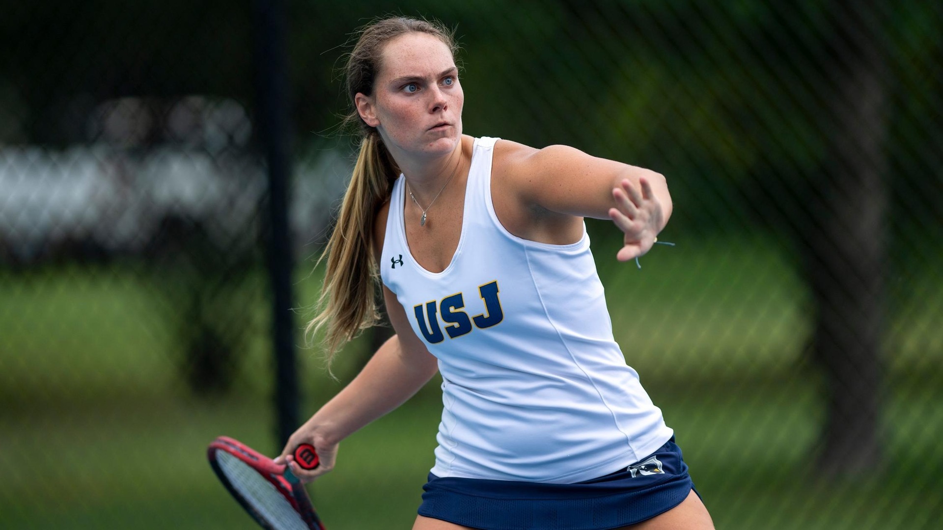 Women's Tennis Defeats WestConn In Thrilling Fashion, 5-4