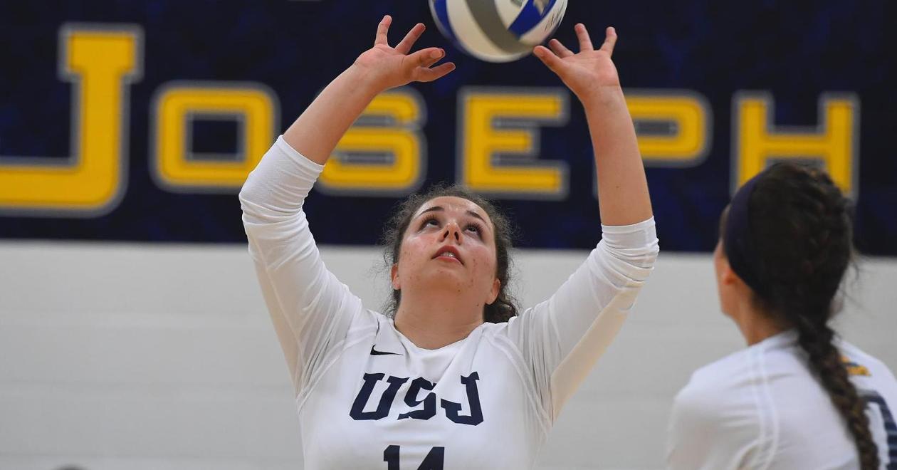 Volleyball Falls to MCLA Thursday Night, 3-0